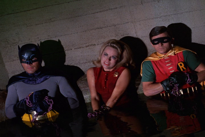 Captured Heroes » Batman 66 – Mixed scenes